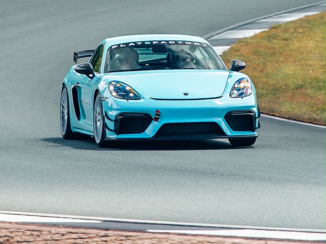 Porsche 718 Cayman GT4 MR